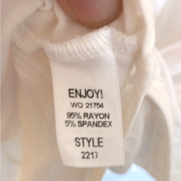 Michael Stars Embroidery Top with Elastic Waist & Peplum Off or On Shoulder! OS - Picture 5 of 8